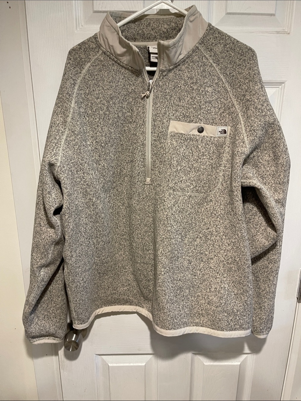 The North Face Men’s Heather Gray Half-Zip Fleece Pullover